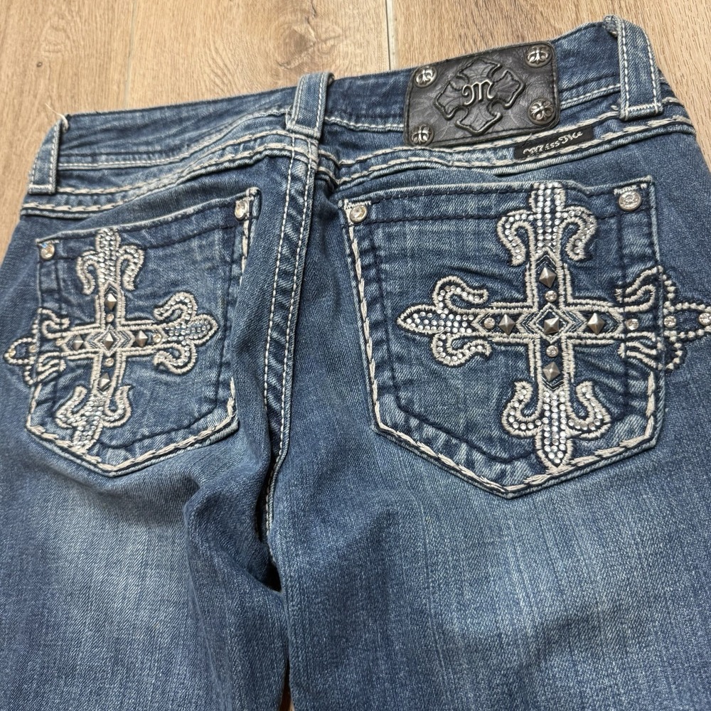 Miss Me Jeans 28 Bootcut Cross Fashion Pocket Thick Stitch Y2K
